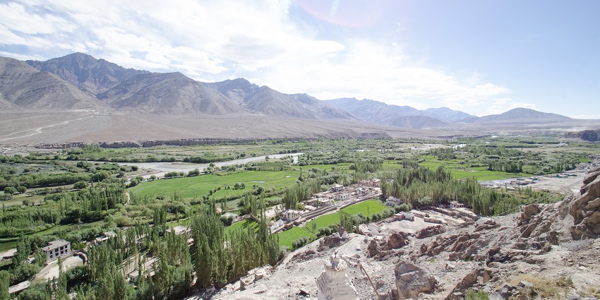 Scenic Indus River Valley in India with picturesque mountains and trees