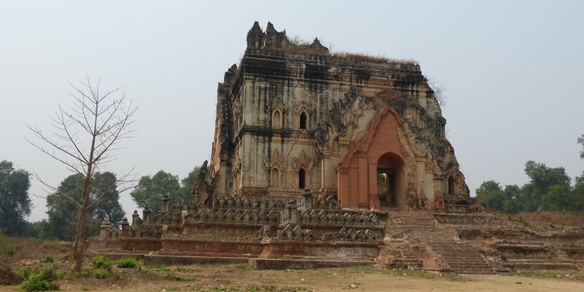 Ruins of a fort in Inwa, a must-visit for history buffs.