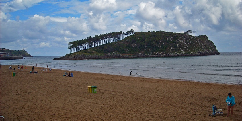 Isuntza and Karraspio are the best beaches in the Basque Country.