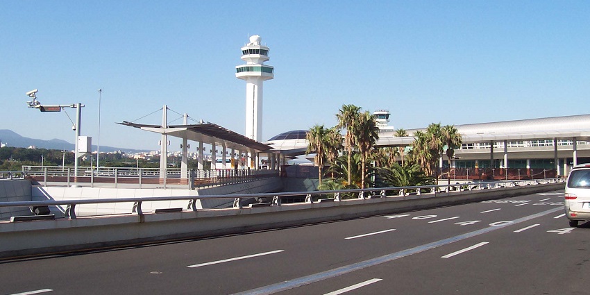 Jeju is one of the major airports in Seoul, the gateway to Jeju Island’s beaches.
