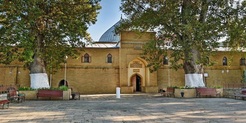 Juma is among the oldest mosques in Russia reflecting deep Islamic history and heritage.