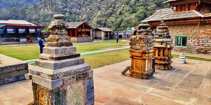 Beautiful image of the scenic temple surrounded by the lush green valley