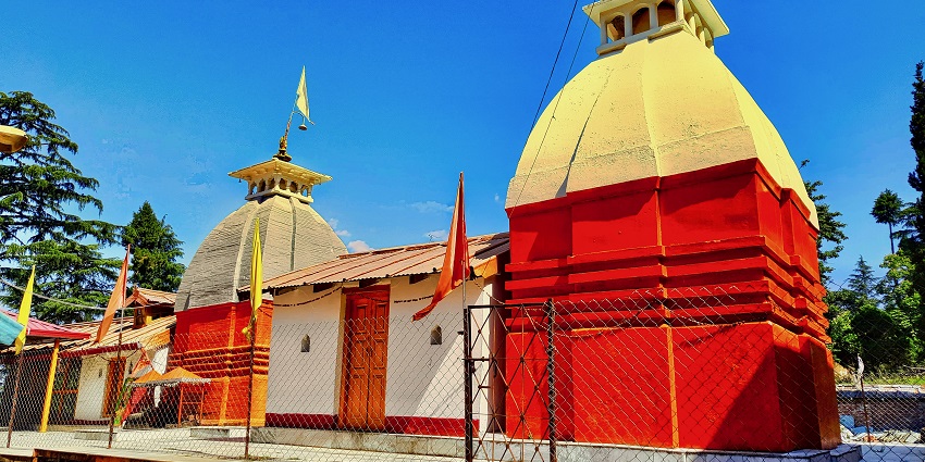 Discover divine peace, at one of the best Shiva temples in Uttarakhand