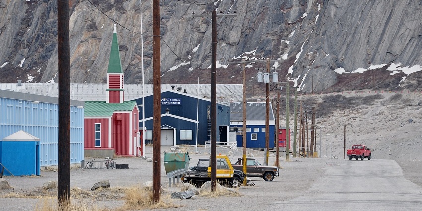 An Image of the Kangerlussuaq, with the church and a congress centre in the background.