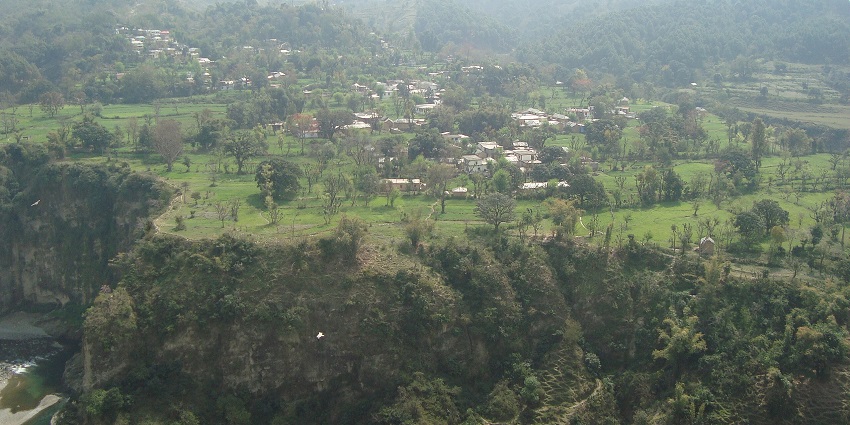 An image of the view of Kangra Valley, the best valley in India, surrounded by hills