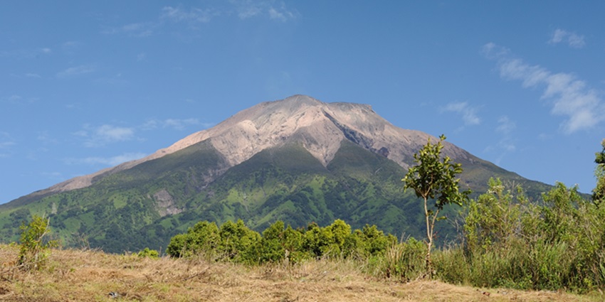 Active volcano with breathtaking views and hiking trails.