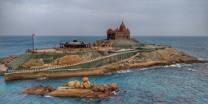 An image of the Vivekananda Rock Memorial, one of the cheap places to visit in February in India