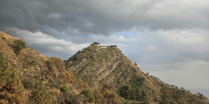 An image of the Christ Church found in Kasauli, located in Himachal Pradesh, India.