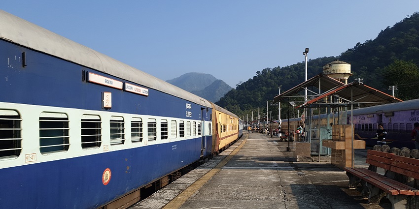 Kathgodam Railway Station with beautiful mountains in the background.