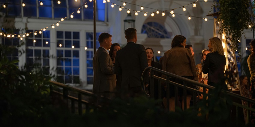 Quiet evenings with scenic views, ideal for intimate gatherings similar to Kemin