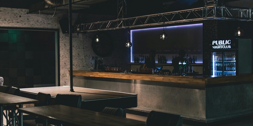 Image of interiors of a nightclub that resembles Klapper 33 showcasing Frankfurt nightlife