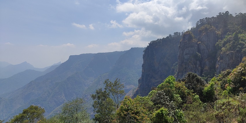 An image of the stunning Pillar Rocks, Kodaikanal Hills, in Tamil Nadu, India.