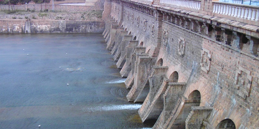 Image of the the Krishna Raja Sagara dam beside the Brindavan gardens in Karnataka, India