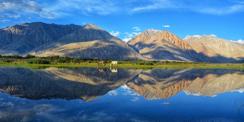 An image of Pangong Lake in Ladakh, one of India’s tourist places to visit as a solo traveller