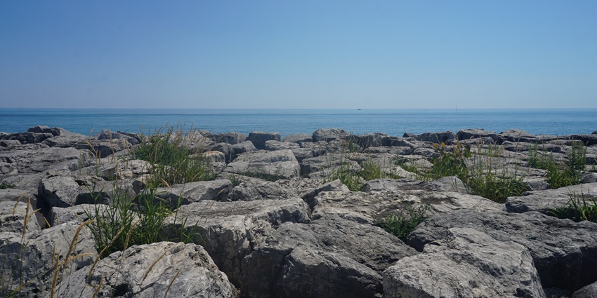 An image of Lake Michigan, a lake in the USA, with blue waters and a scenic shoreline in Kenosha.