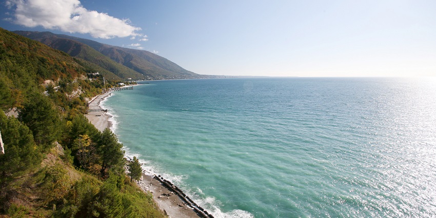 Laskovy is among the best nude beaches in Russia surrounded by natural beauty, perfect for relaxation.