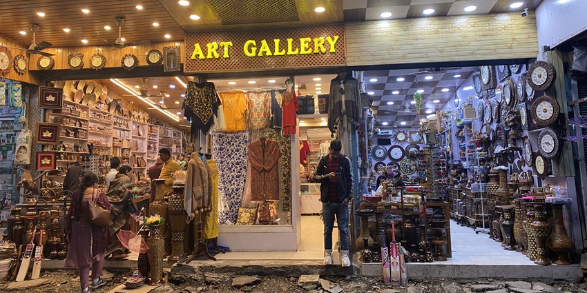 A shop selling artefacts and handicrafts in Srinagar, Jammu and Kashmir.