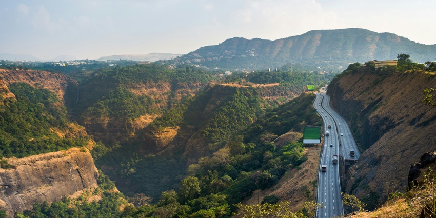 An image of the landscape views of Lonavala, one of the best places to visit in February