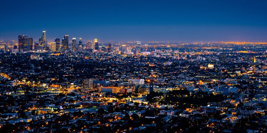 Image of the beautiful Los Angeles skyline and the city of Newada