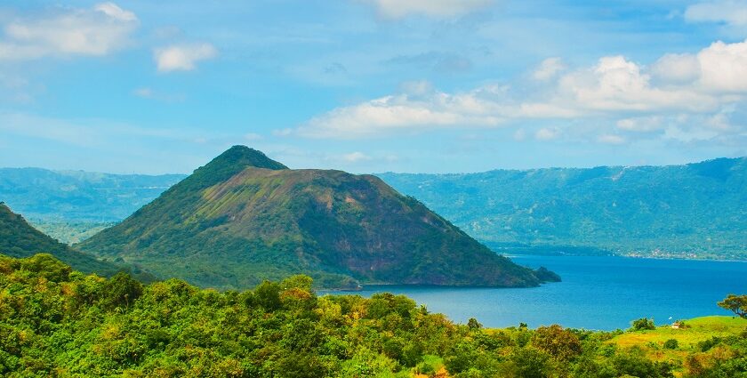 Luzon Island is a travel paradise with breathtaking landscapes and rich culture.