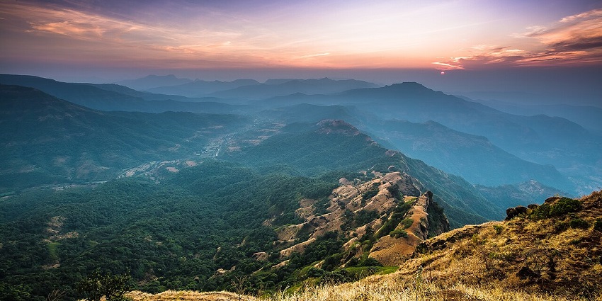 One of the best places to visit in December in India for couples is Mahabaleshwar, known for strawberries and viewpoints.