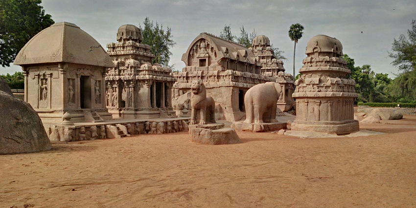 Rock-cut monuments of animals built during the Pallava Dynasty in Mahabalipuram.