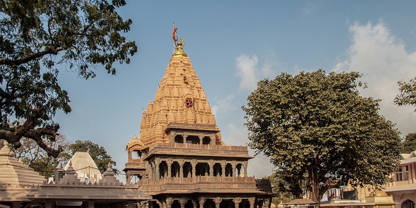 A nighttime view of the revered Mahakaleshwar Temple in Madhya Pradesh’s Ujjain.