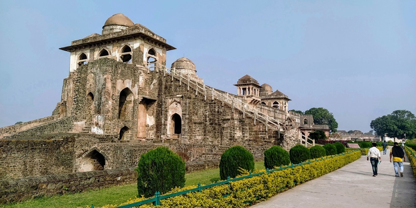 An image of Mandu's Jahaz Mahal, one of the offbeat places to visit in December in India.