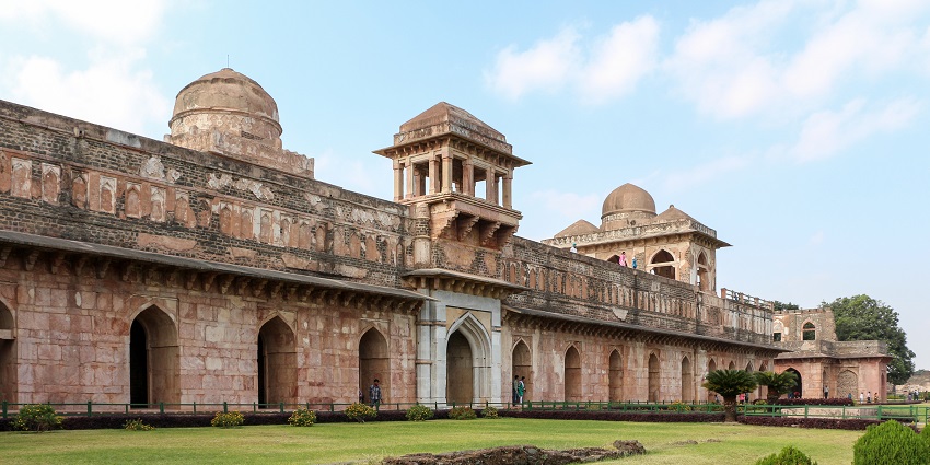 Timeless beauty of old monuments at a popular destination of hill station in Central India.