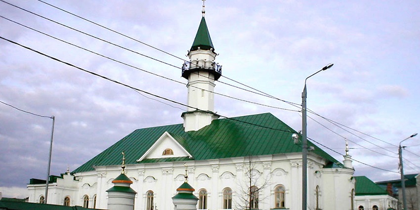 An image of Marcani Mosque located in Kazan features intricate architecture and history.