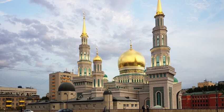 Moscow Cathedral is among the mosques in Russia, blending tradition with modern design.