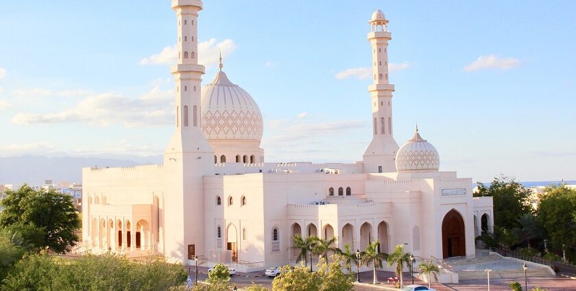 An image resembling the stunning Mosques in Germany, reflecting the vibrant architecture and design