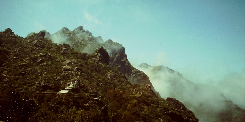 Breathtaking views of Mount Abu, a unique place to visit in India in April and May