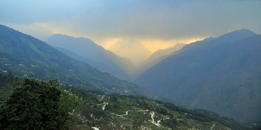 Munsiyari or Little Kashmir has several stunning views.