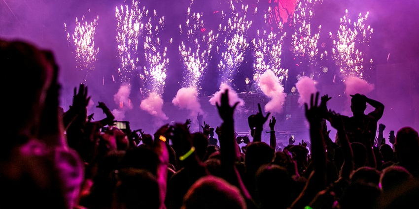 Snapshot from the Muse Night Club where people are partying in the city