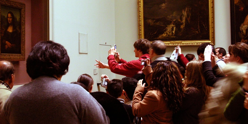 Art enthusiasts being mesmerised by art at the Modern Art Museum Lisbon