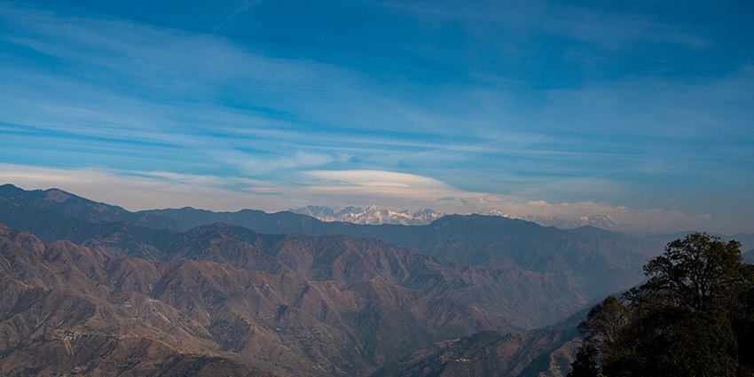 Popular hill stations & scenic magnificence make Mussoorie the best place to visit in Uttarakhand in August.
