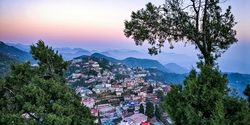 An image of the Mussoorie Hill station, one of the places to visit for couples in May.