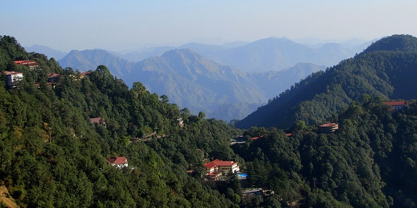 An image of Mussoorie, Uttarakhand, one of the places to visit in June in North India.