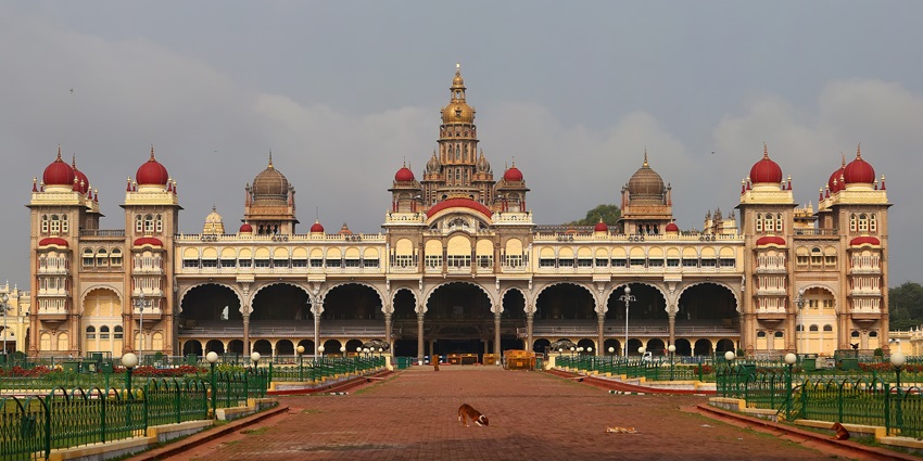 One of the best places to visit in August in South India is Mysore for its rich cultural heritage