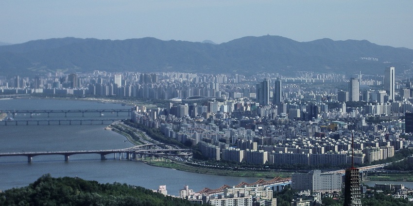 Valentine's Day in South Korea at the iconic observation tower offering panoramic views of Seoul’s skyline.