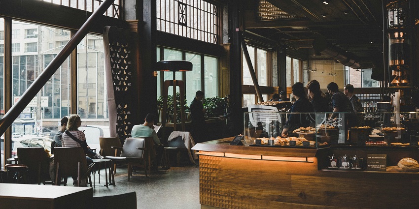 Na Vina offers a cosy spot to experience St. Petersburg nightlife with great food and ambience.