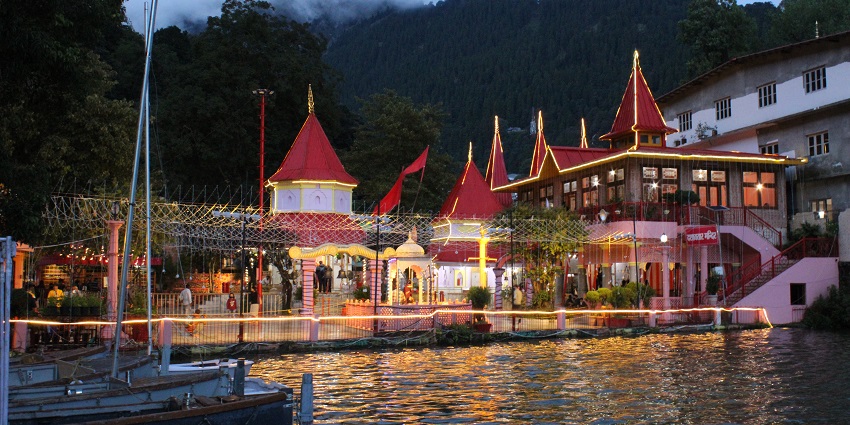 A Panoramic image of the beautiful Naina Devi Temple amidst the hills of Uttarakhand