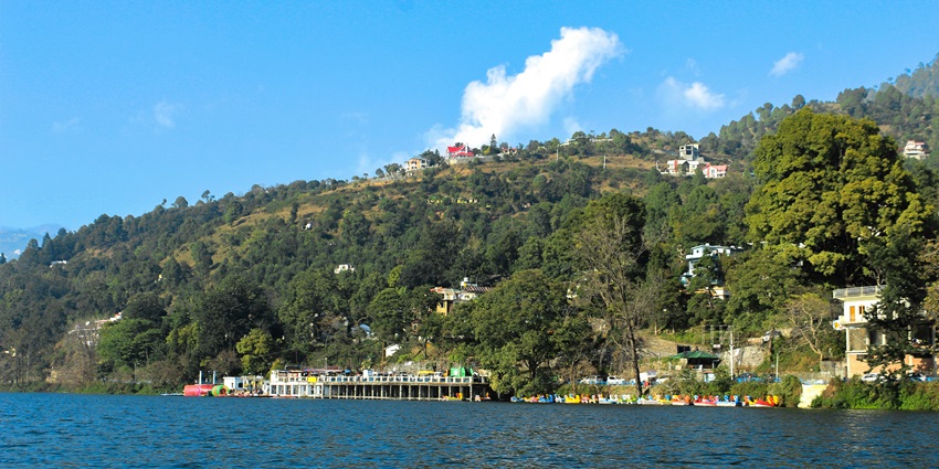 An image showing Nainital's night view, one of the romantic places to visit in March in India
