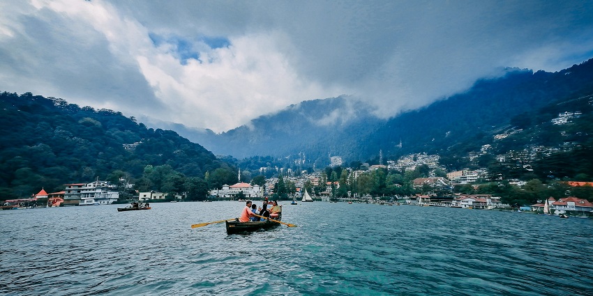View of Nainital, a popular hill station - one of the places to visit near Mukhteshwar.