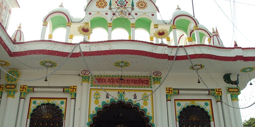 Peaceful vibes await at this serene Shiva temple in Haridwar.