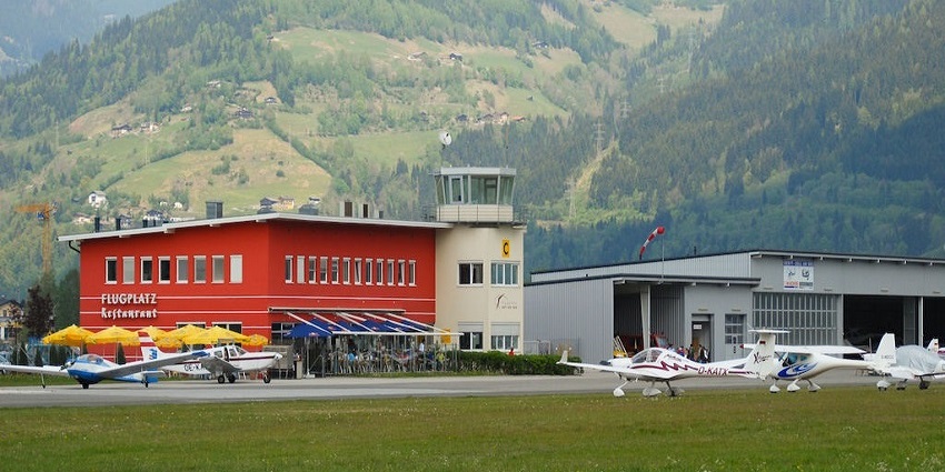 An image of the interior of Neuburg-Zell Airport, a major airport located in Munich.