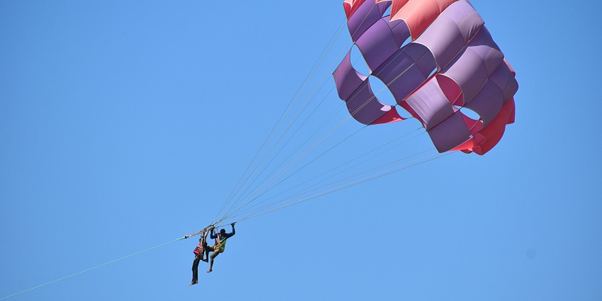 Skydive over Nottingham, capturing stunning aerial views of Sherwood Forest and its lush, historical surroundings.