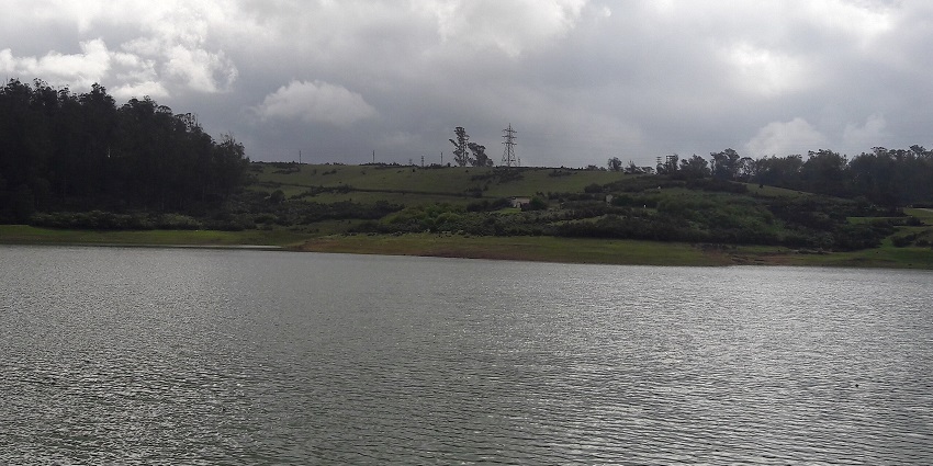An image of a scenic view of Lake Ooty, one of the popular hill stations in India to visit in May.
