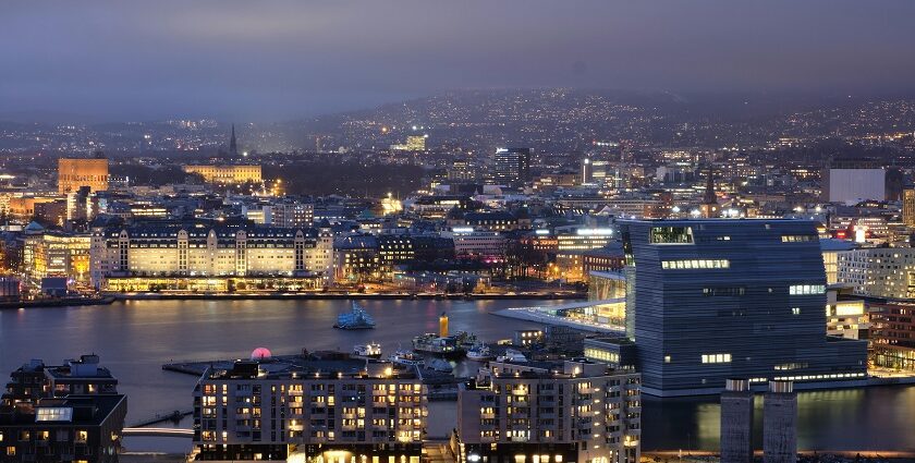 An image showing the cityscape of Oslo, capturing the essence of Oslo nightlife.